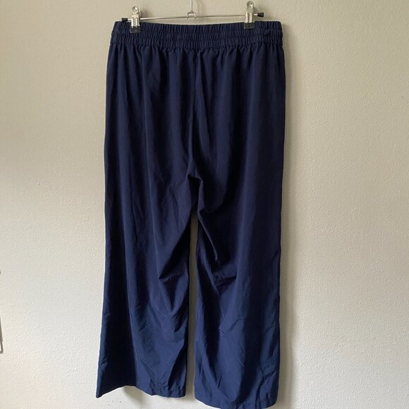 Aritzia TNA | EUC Holieway Culotte Pants in Navy Blue Size Medium - Picture 6 of 10